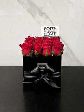 SQUARE BLACK BOX - 16 ROSES