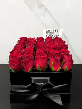 SQUARE BLACK BOX - 25 ROSES