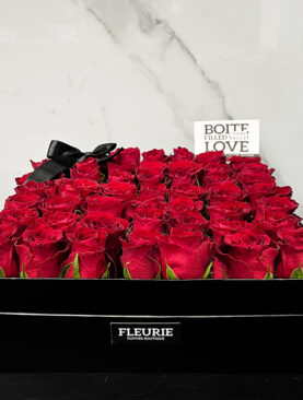 SLIM SQUARE BLACK BOX - RED ROSES