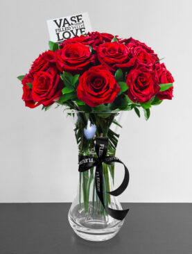 Simply Red Roses